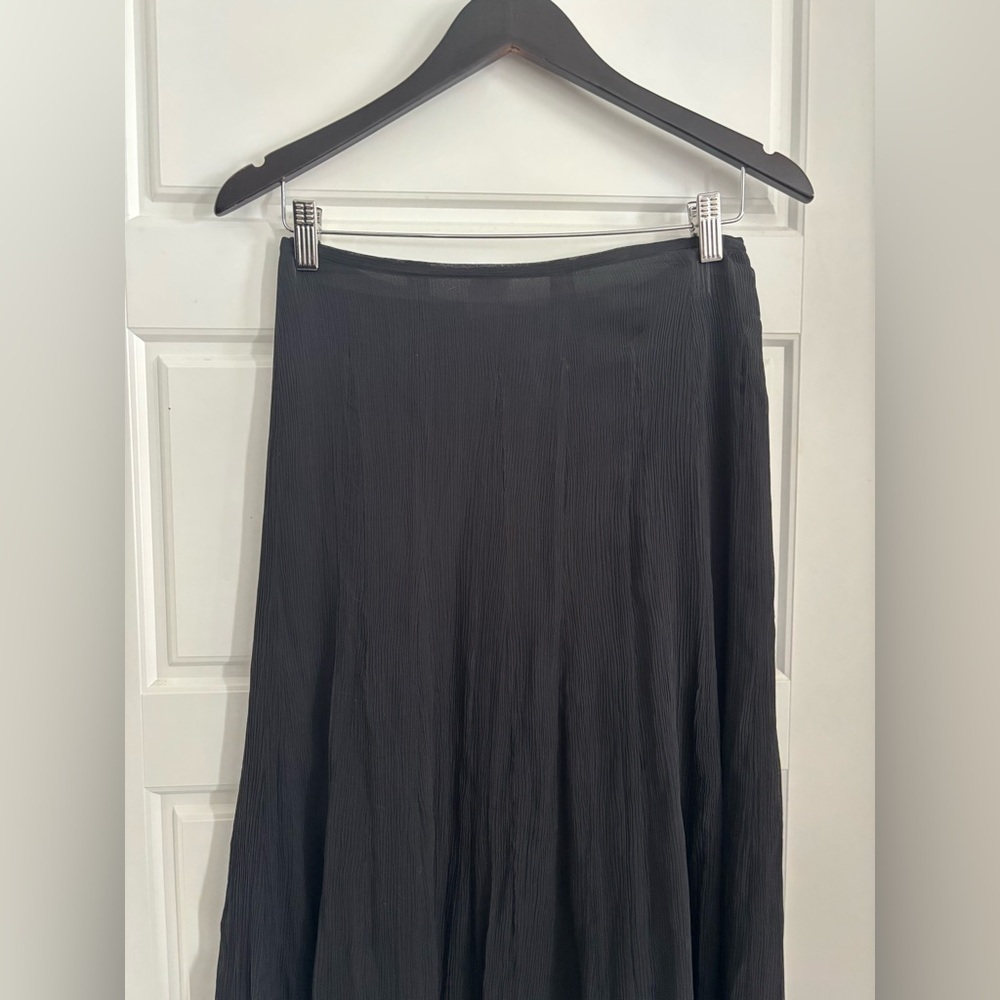 Vintage Jones New York 100% Silk Midi Skirt Black Pleated Crinkle Size 6 - Picture 4 of 7